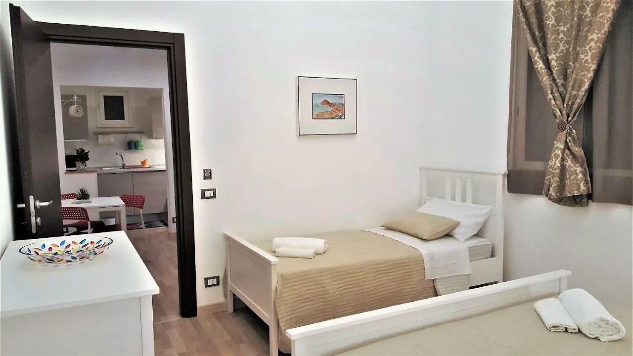 Appartamento NoMapartments Il Cortile Romey Trapani Italia